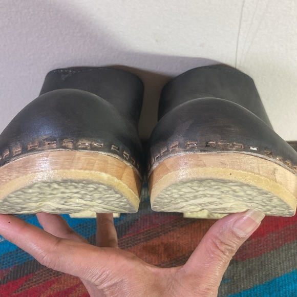 💙No.6 New School Clog On Wedge Black Leather - Picture 5 of 13